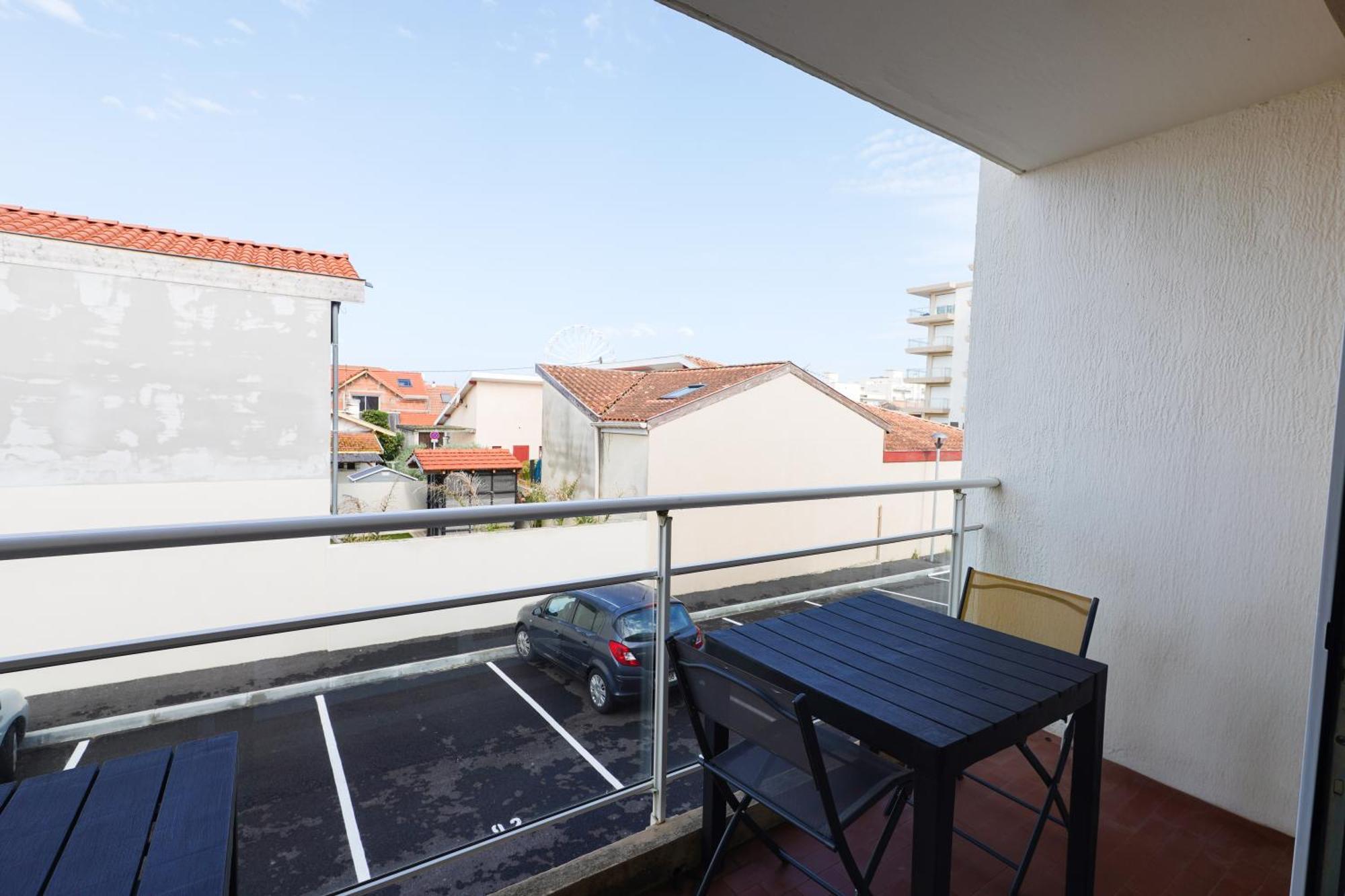 Studio entièrement rénové à deux pas des plages Biscarrosse Esterno foto